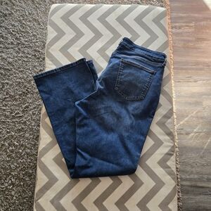 Curvy Bootcut Jeans